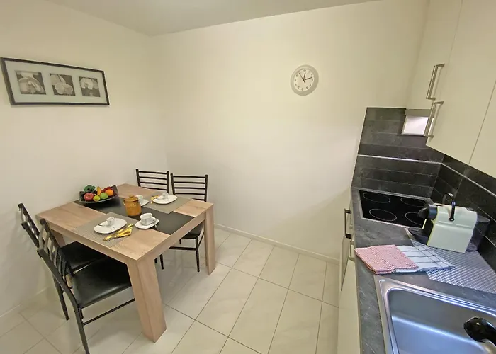 Casa Cincilla, 2 Stock By Holap Sa דירה *